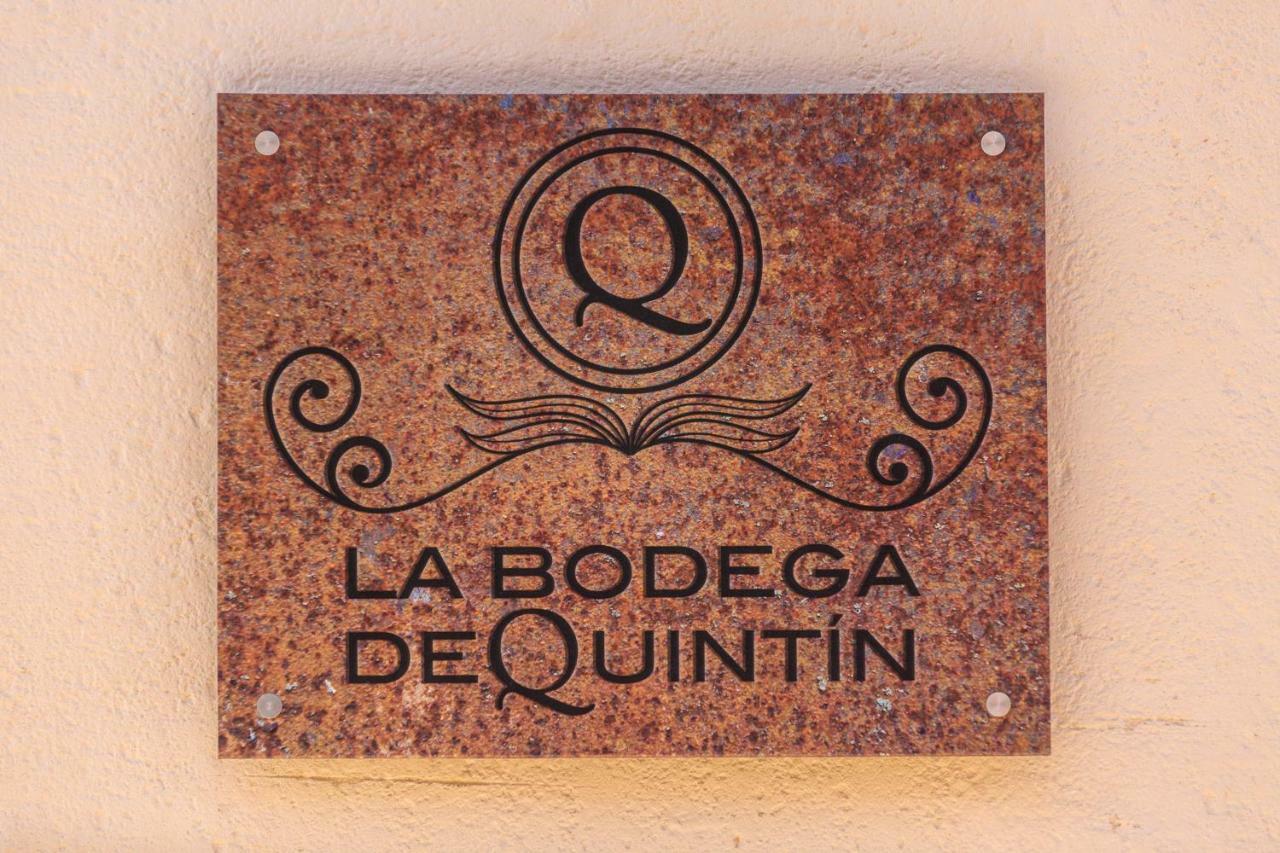 Отель La Bodega De Quintin Villarejo de Salvanes Экстерьер фото